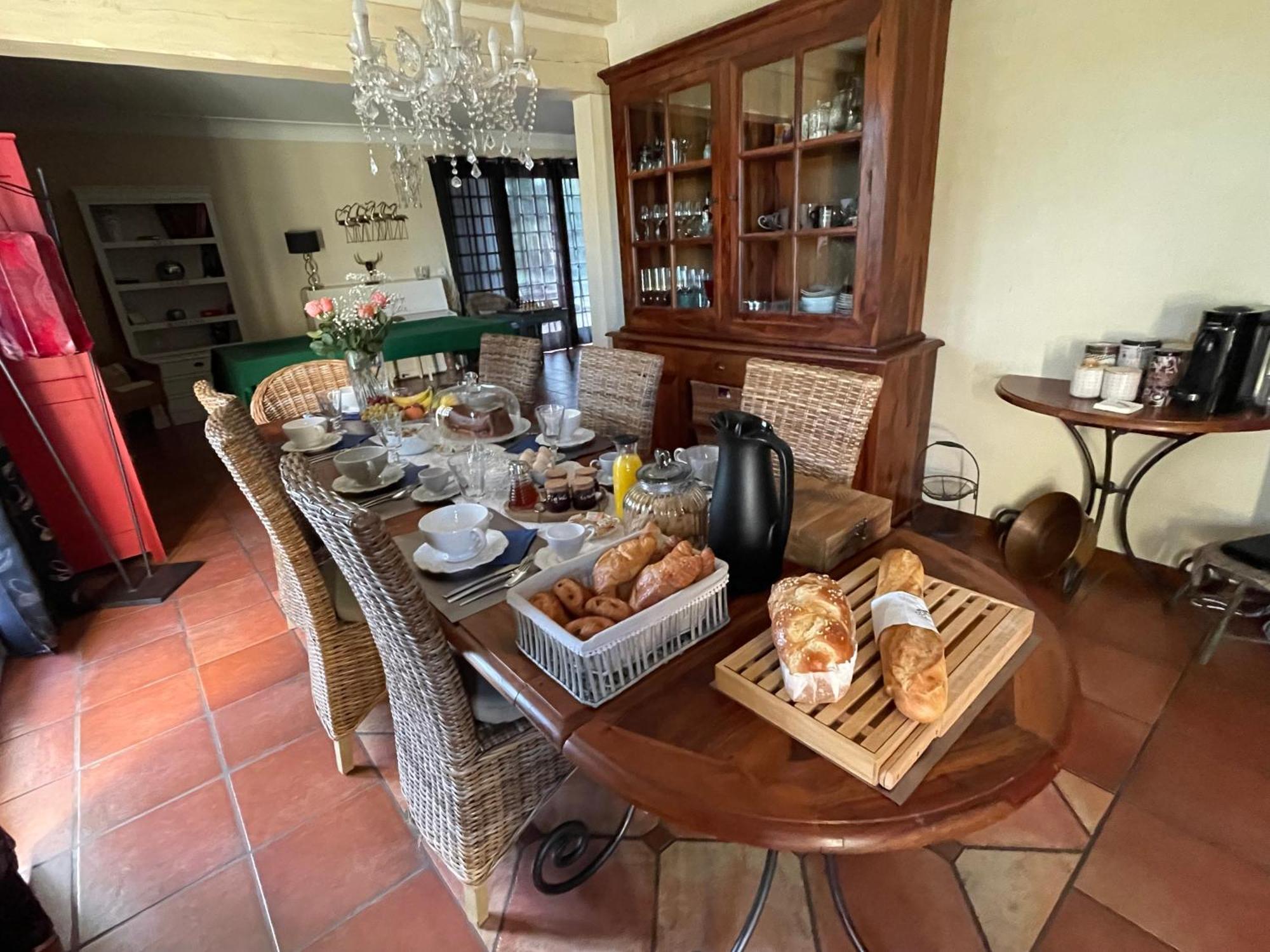 Bed and Breakfast La Belle Chaumiere Bretagne-de-Marsan Zewnętrze zdjęcie